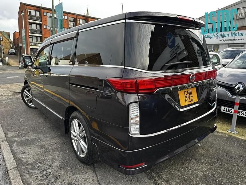 Used Nissan Elgrand 2011 Purple MPV