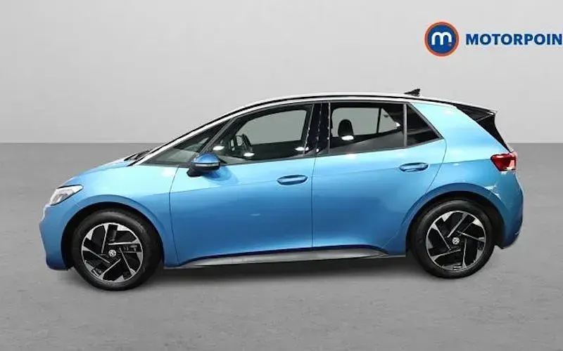 Used VW ID.3 Pure 125 kW (170 HP) 2025 Blue Hatchback