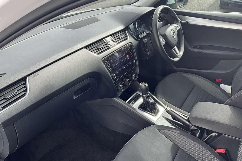 Image 2/4