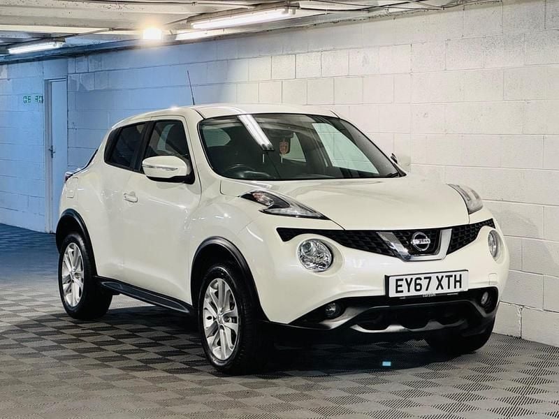White Used 2017 Nissan Juke N-Connecta SUV | £6,989 (Good price) - Image 1/4