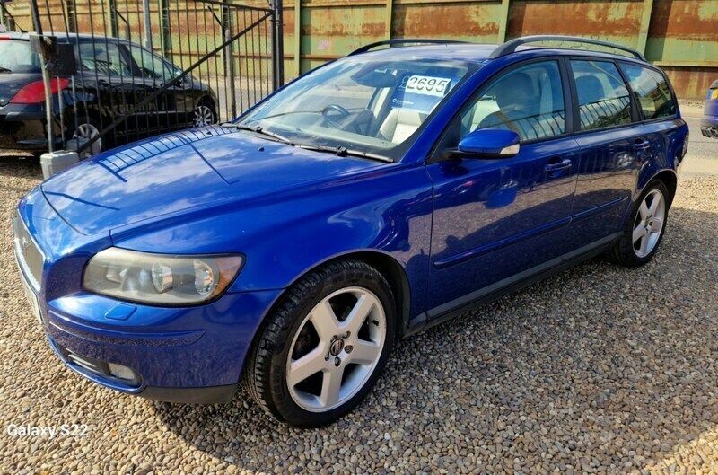 Used Volvo V50 SE 136 HP (100 kW) 2004 Blue Estate