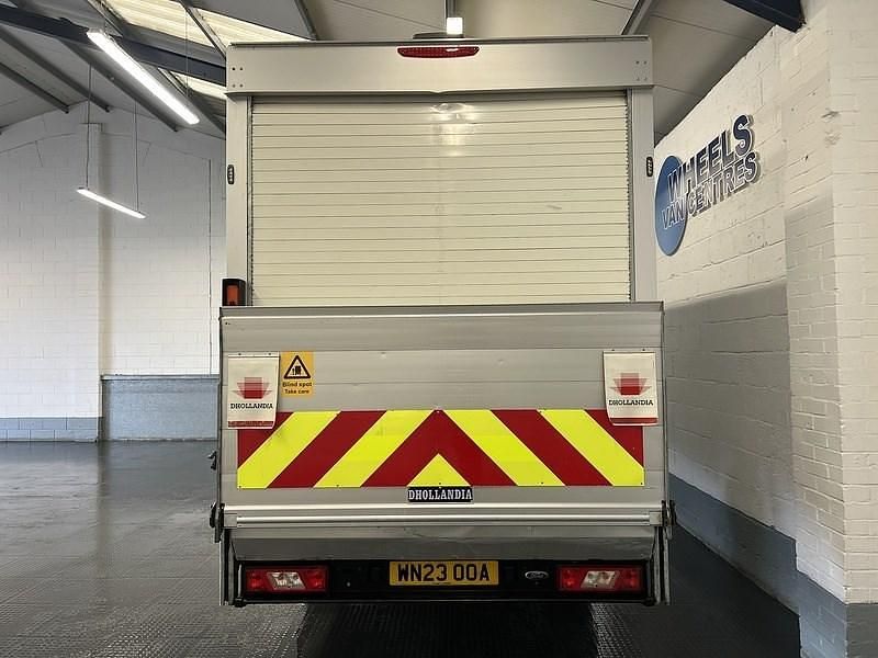 Usado Ford Transit 130 CV (95 kW) 2023 Blanco Descapotable
