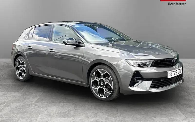 Used Vauxhall Astra Ultimate 131 HP (96 kW) 2026 Hatchback