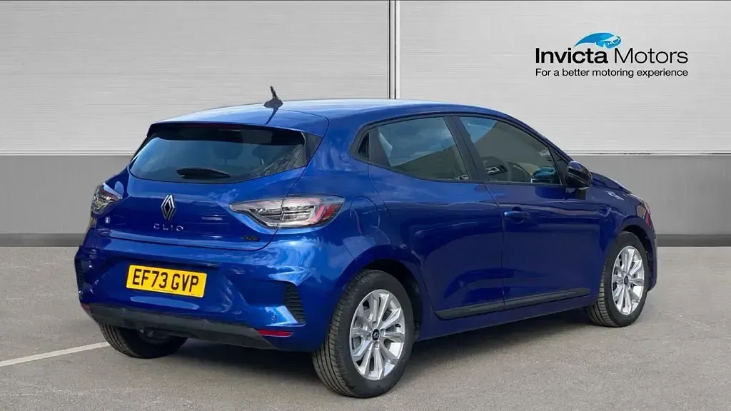 Used Renault Clio Evolution 143 HP (105 kW) 2023 Blue Hatchback