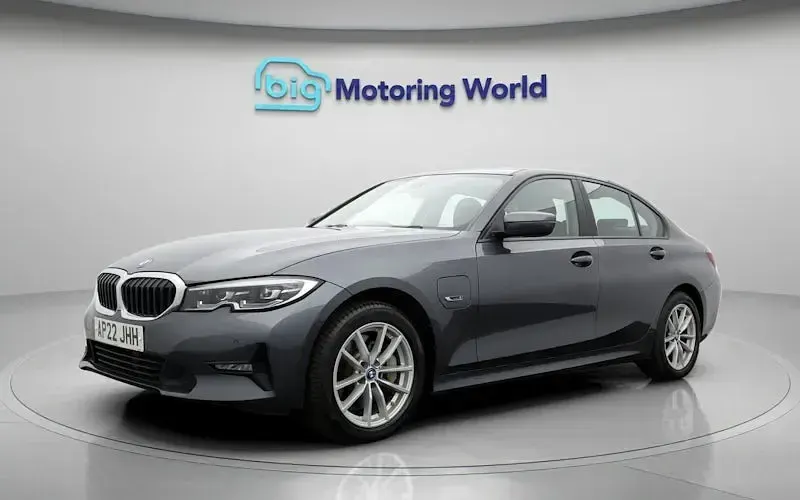 Used BMW 330e 292 HP (214 kW) 2022 Grey Sedan
