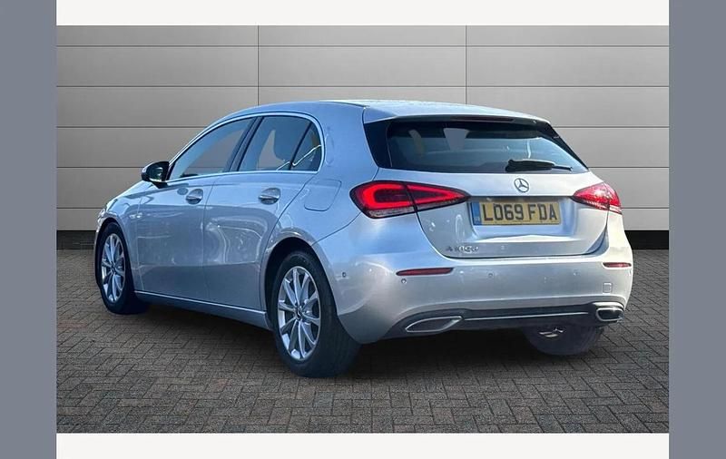 Used Mercedes A180 Executive 116 HP (85 kW) 2019 Silver Hatchback