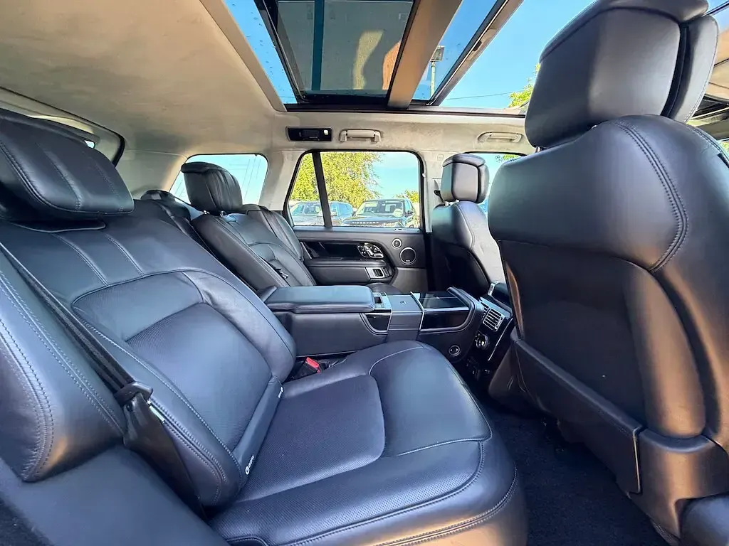 Used Land Rover Range Rover Autobiography 275 HP (202 kW) 2018 Silver SUV