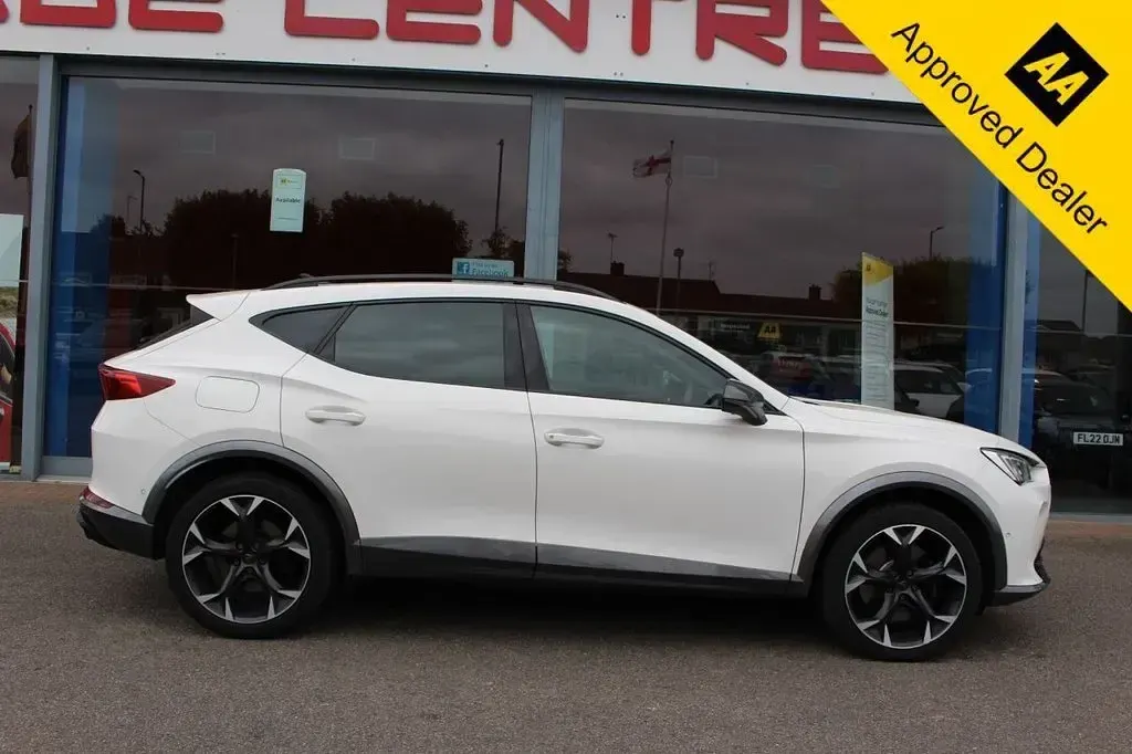Used Cupra Formentor VZ2 333 HP (244 kW) 2022 White SUV