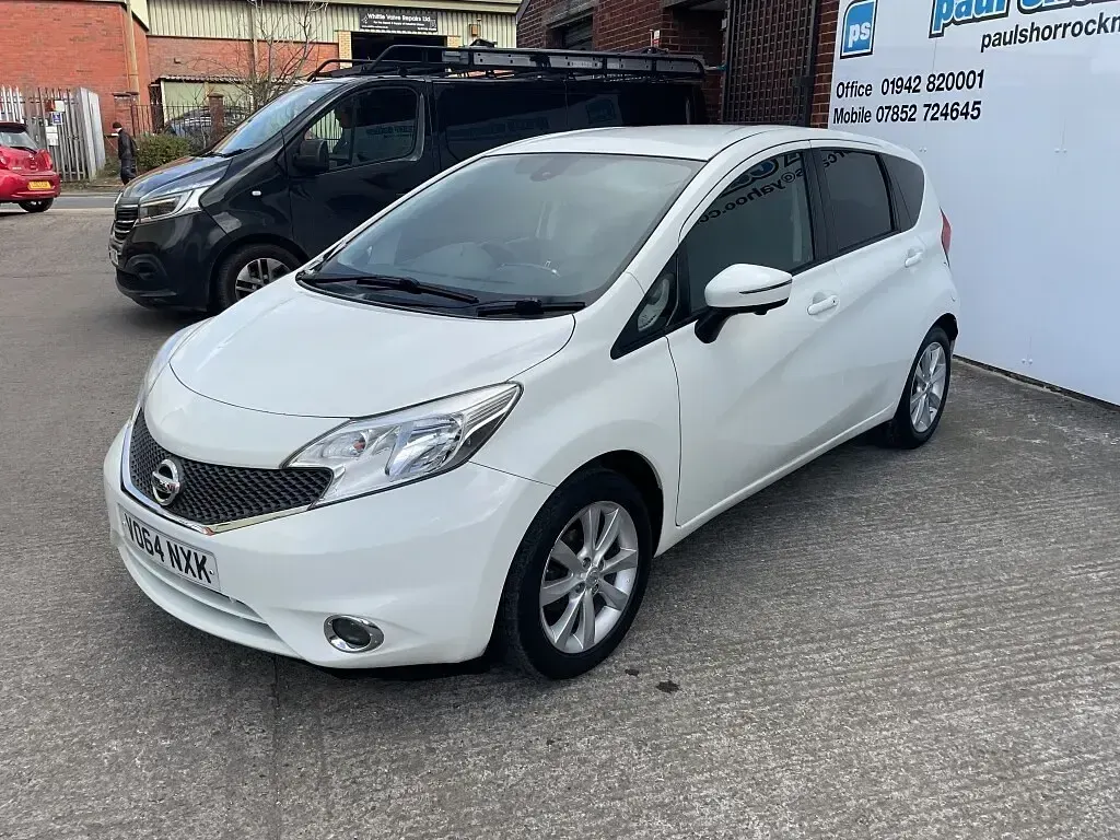 Used Nissan Note Tekna 90 HP (66 kW) 2014 White Hatchback