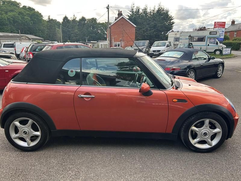 Used Mini Cooper Cabriolet 115 HP (84 kW) 2006 Orange Cabriolet