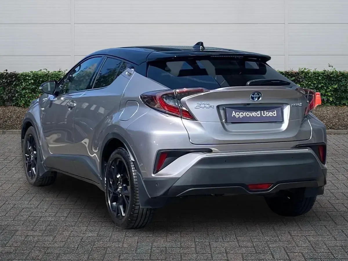 Used Toyota C-HR 122 HP (89 kW) 2018 Silver SUV