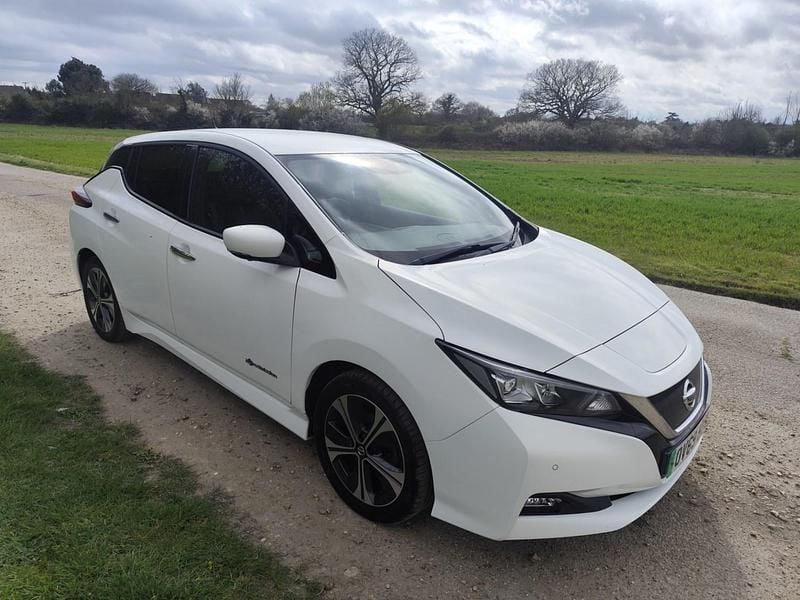 Used Nissan Leaf Tekna 110 kW (150 HP) 2019 White Hatchback