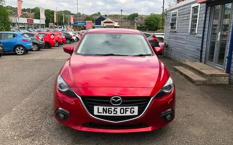 Käytetty Mazda 3 150 HP (110 kW) 2015 Viistoperä