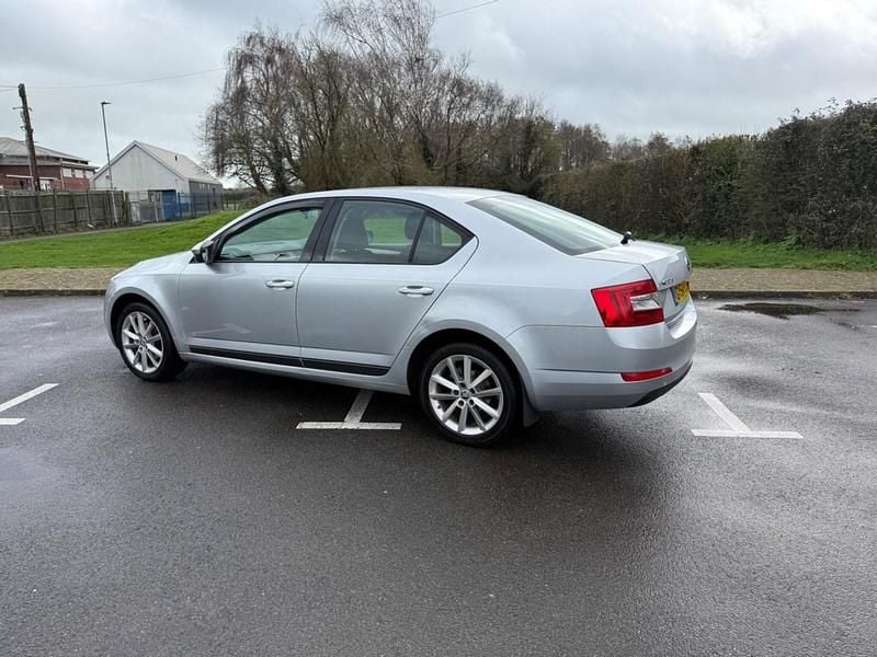 Used Skoda Octavia SE 2014 Silver Hatchback
