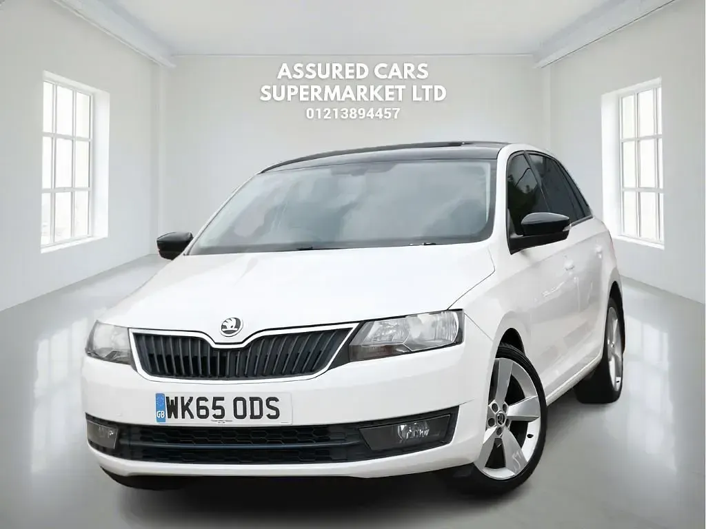Used Skoda Rapid Sport 90 HP (66 kW) 2015 White Hatchback