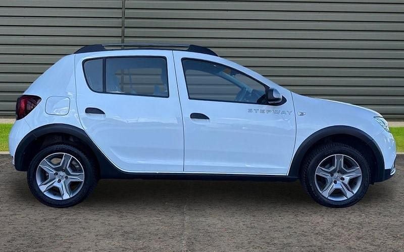 Used Dacia Sandero Comfort 90 HP (66 kW) 2020 Hatchback