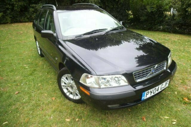 Begagnad Volvo V40 2004 Kombi