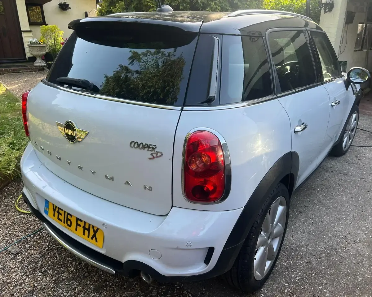 Used Mini Cooper SD 2016 White Hatchback