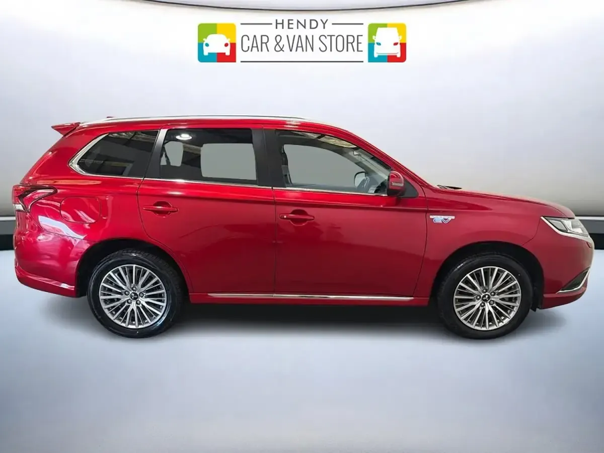 Used Mitsubishi Outlander P-HEV 2021 Red Estate