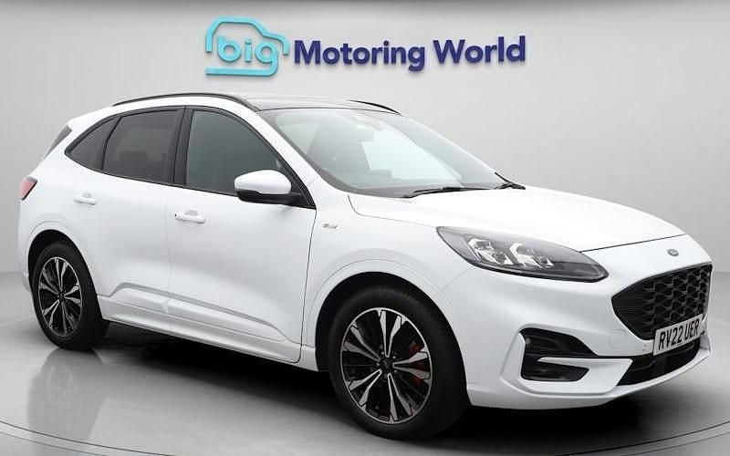 White Used 2022 Ford Kuga ST-Line X SUV | £18,400 (Fair price) - Image 1/4