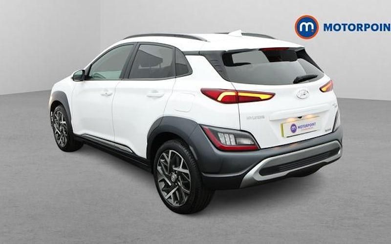 Used Hyundai Kona Premium 141 HP (103 kW) 2022 White SUV