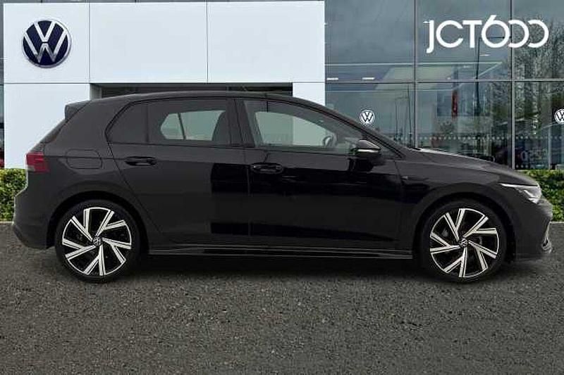 Used VW Golf VIII 130 HP (95 kW) 2023