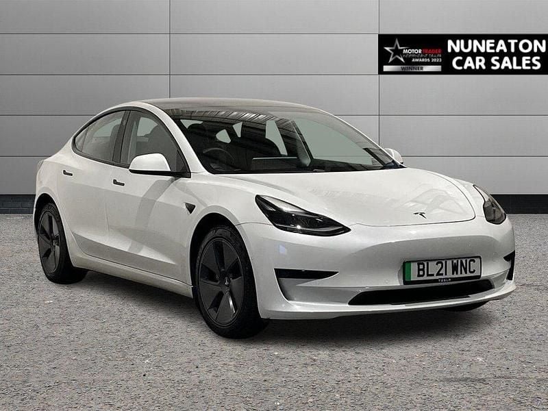 White Used 2021 Tesla Model 3 Standard Range Plus Sedan | £18,000 (Good price) - Image 1/4