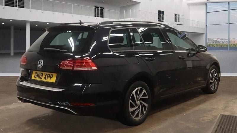 Used VW Golf VII Match 115 HP (84 kW) 2019 Deep black pearl Estate