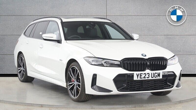 White Used 2023 BMW 330e M Sport Estate | £39,000 (Expensive) - Image 1/4