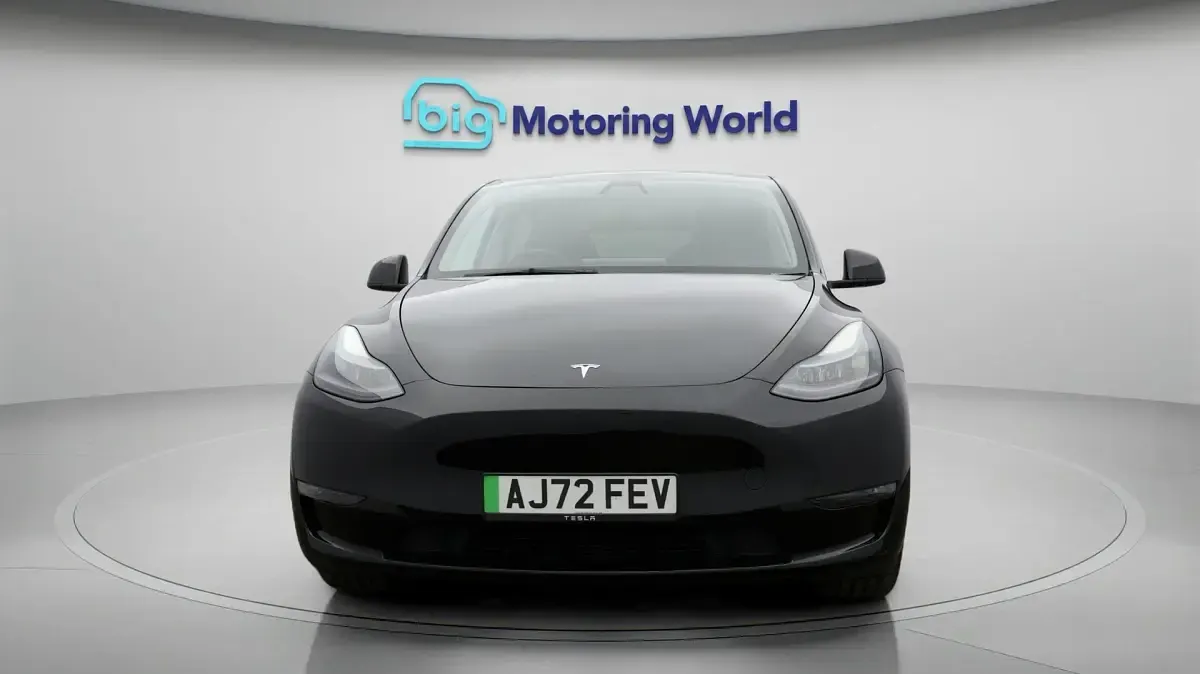 Used Tesla Model Y Long Range AWD 378 kW (514 HP) 2022 Black SUV