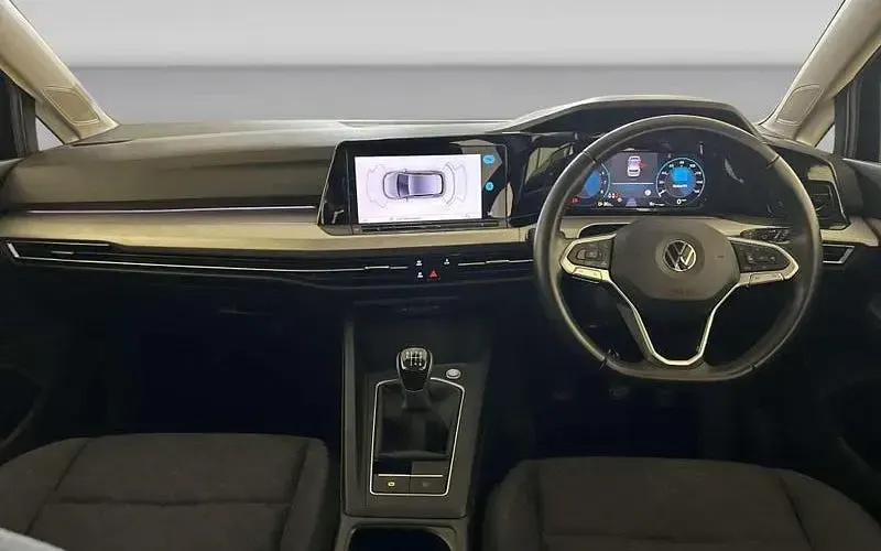 Used VW Golf VIII Life 150 HP (110 kW) 2024 Hatchback