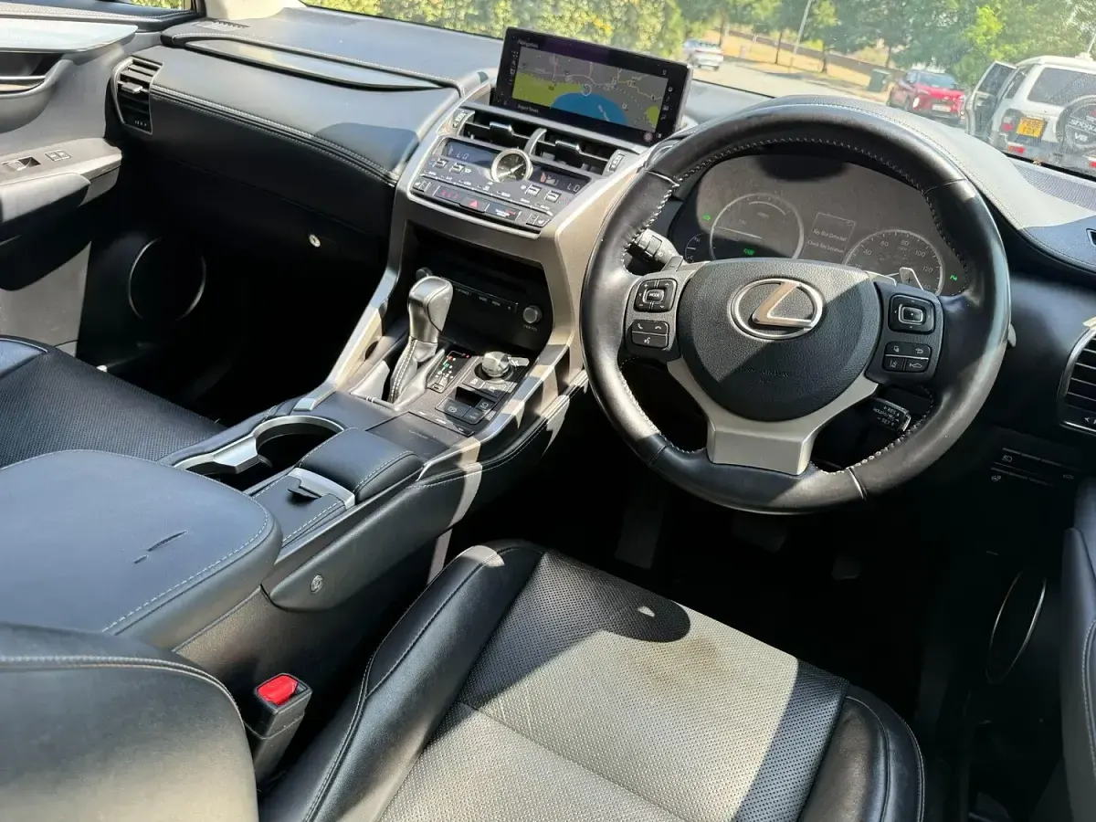 Used Lexus NX300h 194 HP (142 kW) 2020 White SUV