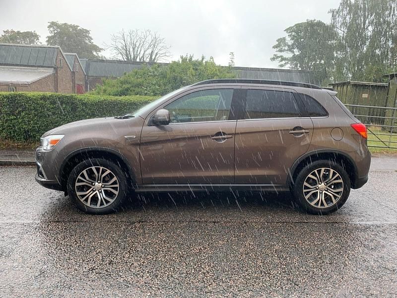 Used Mitsubishi ASX 147 HP (108 kW) 2019 Brown SUV