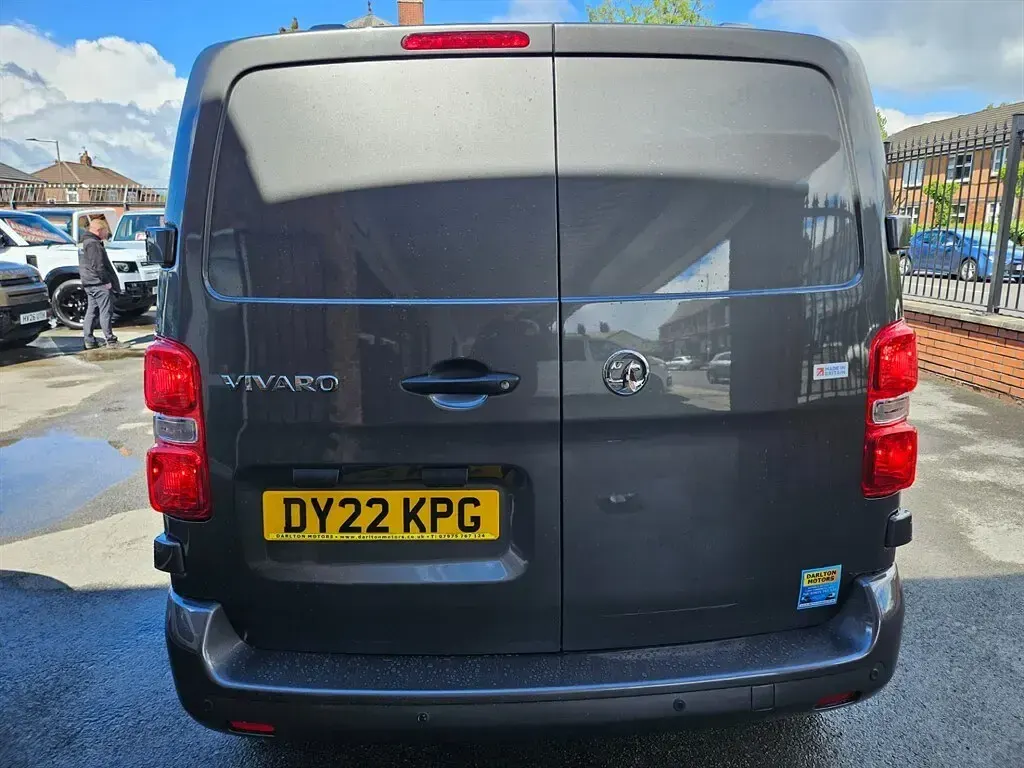 Used Vauxhall Vivaro S 100 HP (73 kW) 2022 Grey MPV