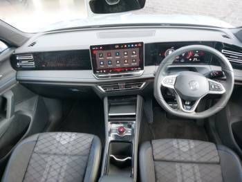 Image 3/4