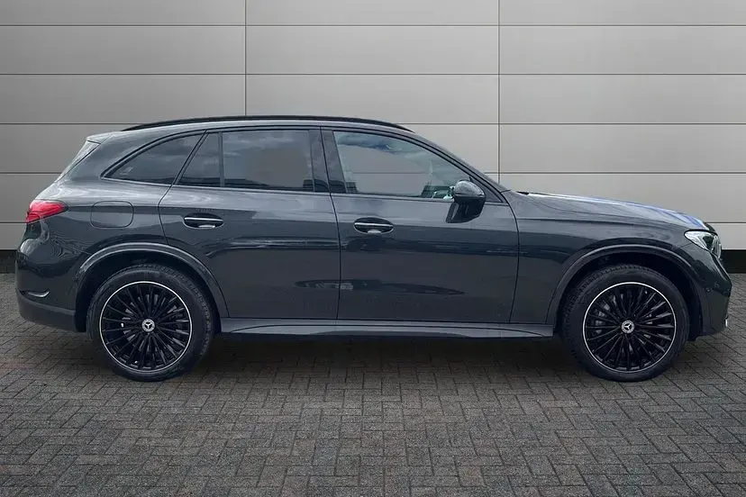 Used Mercedes GLC300 Urban 309 HP (227 kW) 2025 Grey SUV