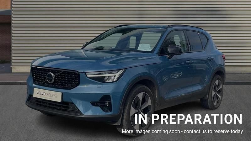 Used Volvo XC40 Ultimate 197 HP (144 kW) 2023 Blue SUV
