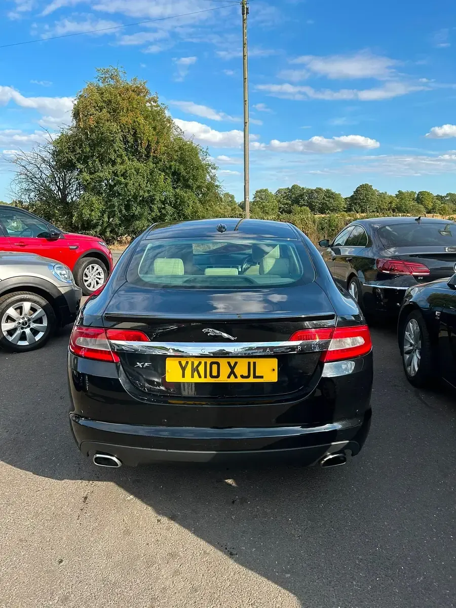 Used Jaguar XF Premium Luxury 236 HP (173 kW) 2010 Black Sedan