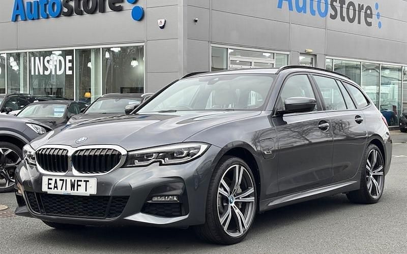 Usado BMW 330e M Sport 292 HP (214 kW) 2022 Carrinha