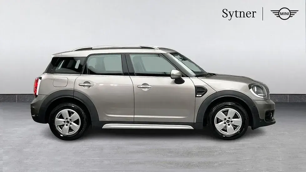 Used Mini Cooper D Countryman 148 HP (108 kW) 2018 Silver SUV