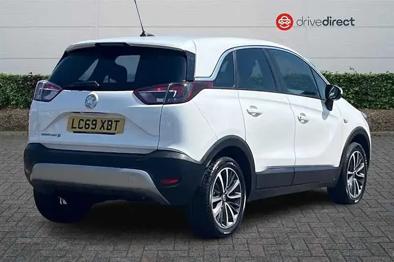 Used Vauxhall Crossland X Elite 130 HP (95 kW) 2019 White SUV