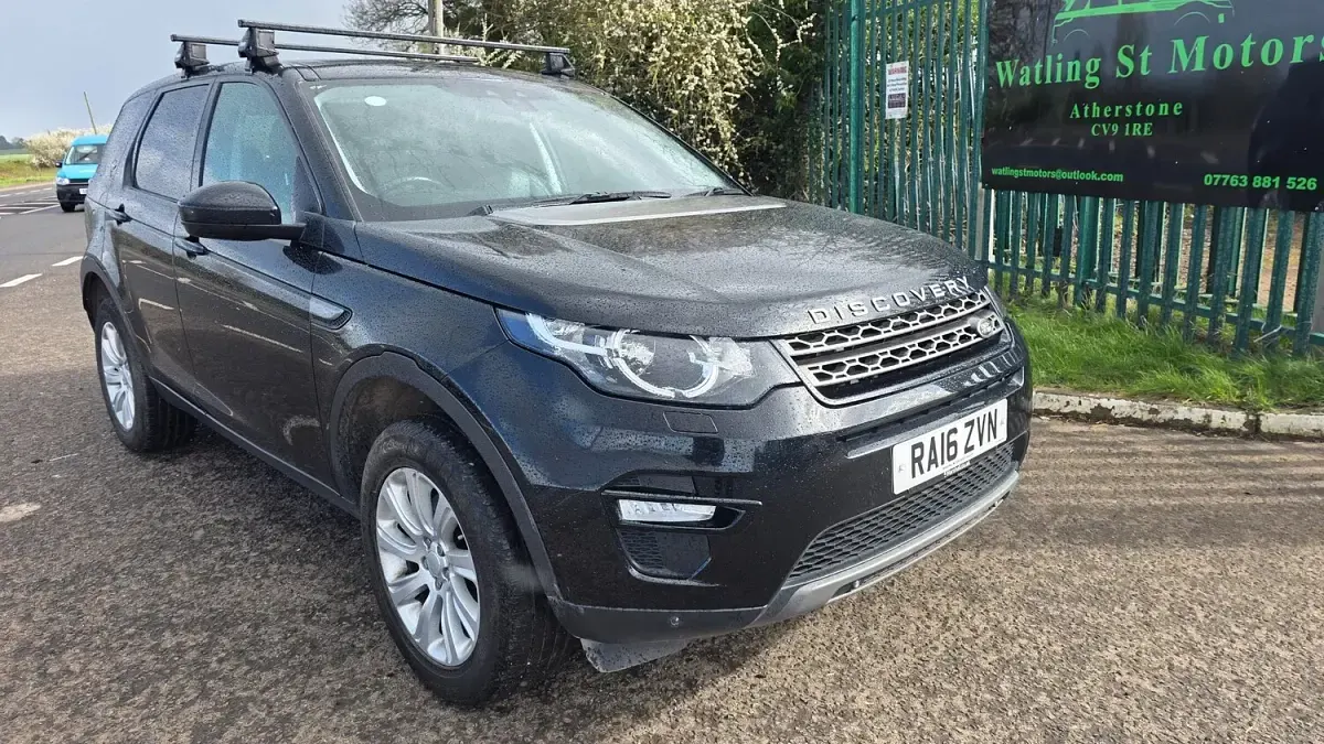 Gebraucht Land Rover Discovery Sport SE 180 PS (132 kW) 2016 Schwarz SUV