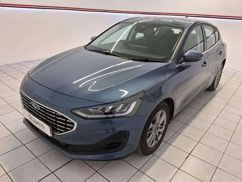 Gebraucht Ford Focus Titanium 2023 Blau Kleinwagen