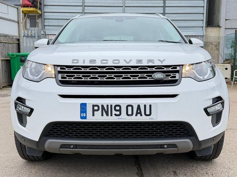 Used Land Rover Discovery Sport SE 2019 White SUV