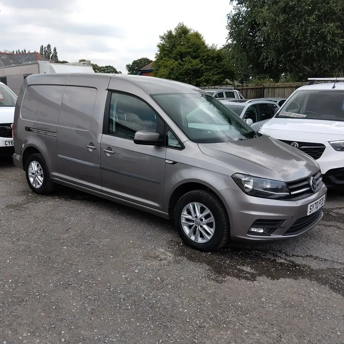 Used VW Caddy Highline 102 HP (75 kW) 2020 Beige MPV