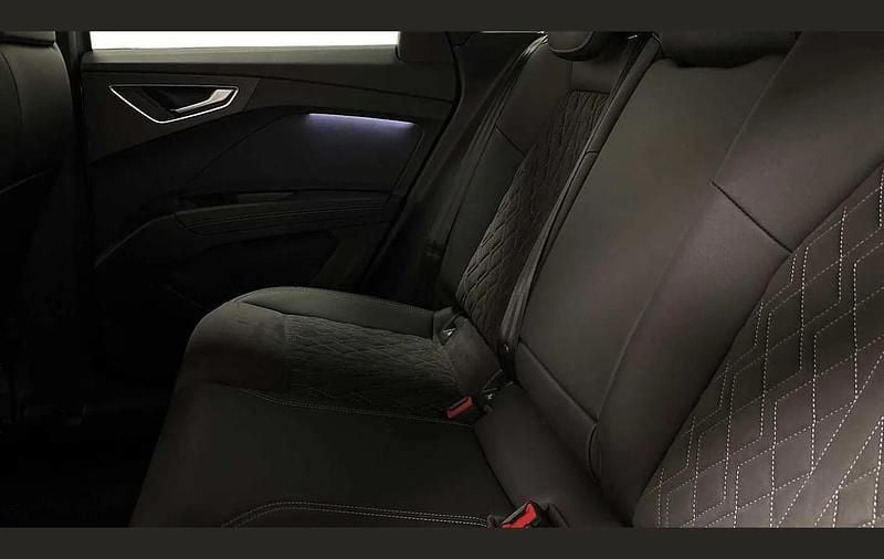 Used Audi Q4 e-tron S-Line 150 kW (204 HP) 2023 Blue SUV