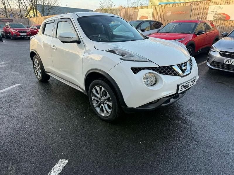 White Used 2016 Nissan Juke Tekna SUV | £3,900 (Super price) - Image 1/4