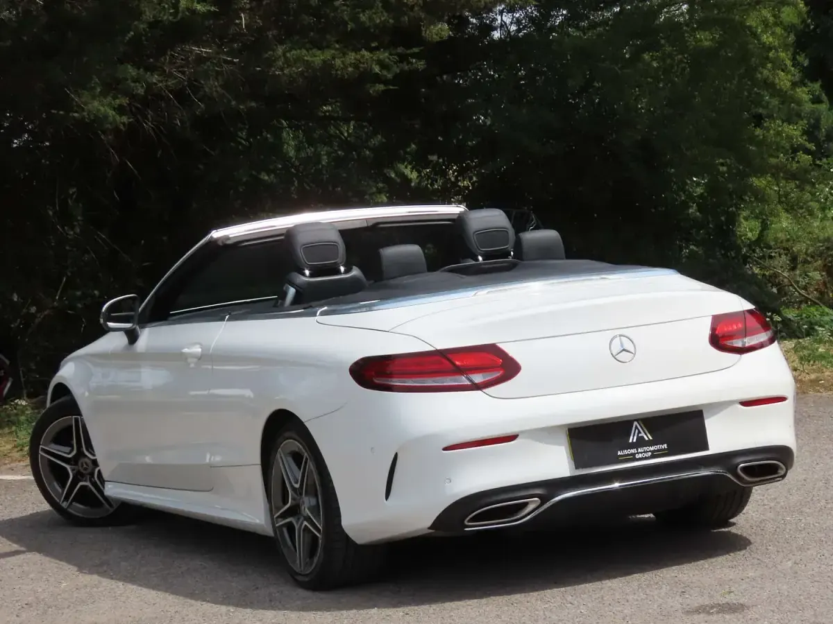 Used Mercedes C200 AMG Line Premium 181 HP (133 kW) 2018 White Cabriolet