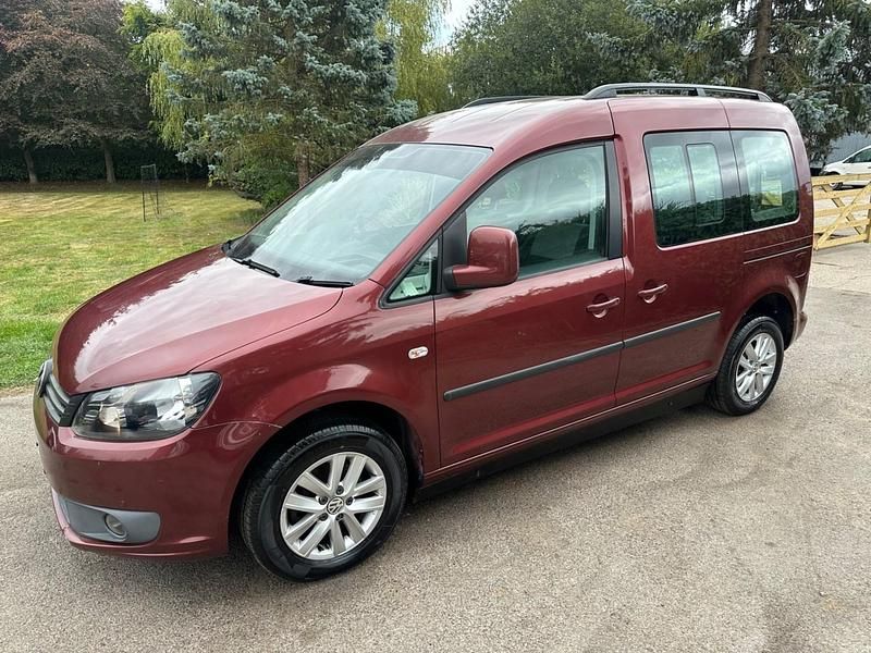 Red Used 2012 VW Caddy Life MPV | £6,500 (Good price) - Image 1/4