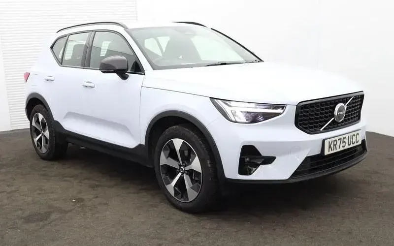 Used Volvo XC40 Plus 197 HP (144 kW) 2026 SUV